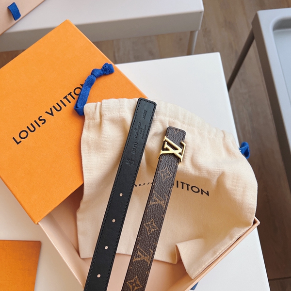 ルイヴィトンベルト背面デザイン